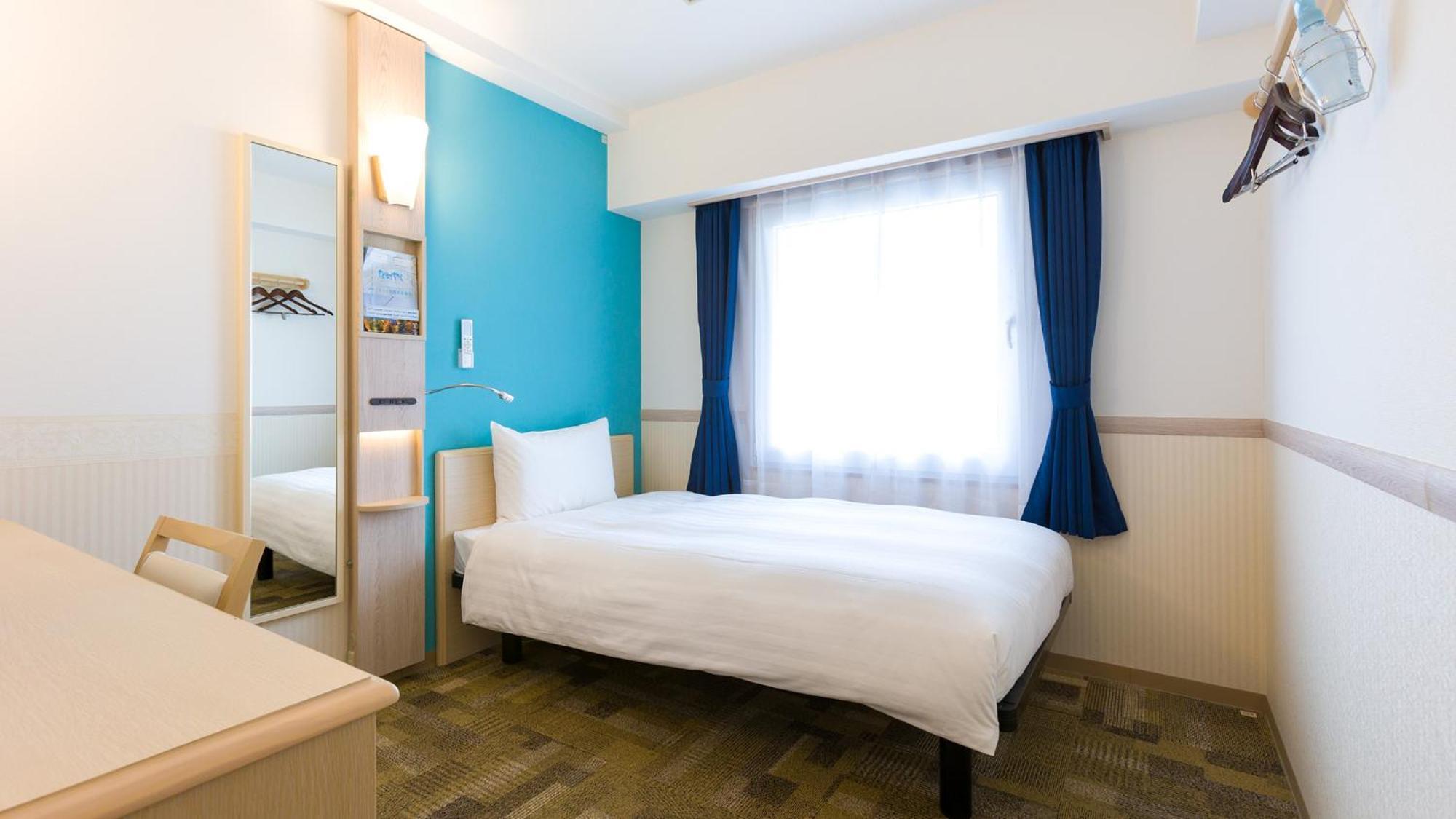 Toyoko Inn Marugame Ekimae Esterno foto